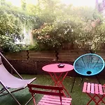 With Garden Near Montmartre Lejlighed Paris